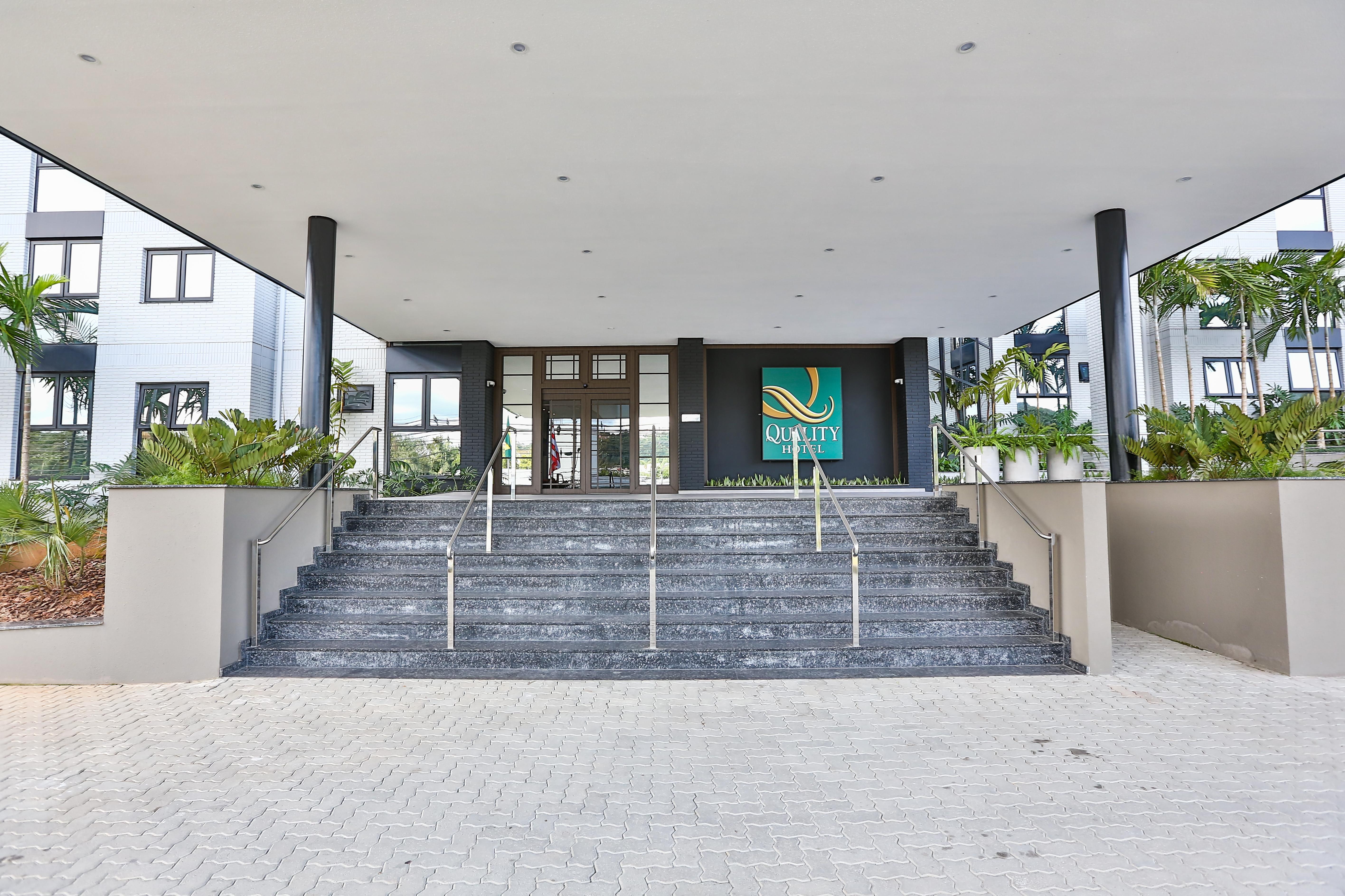 Quality Hotel Blumenau Exterior foto